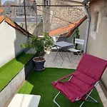 So British ! Atypique Et Sa Petite Terrasse Apartment *