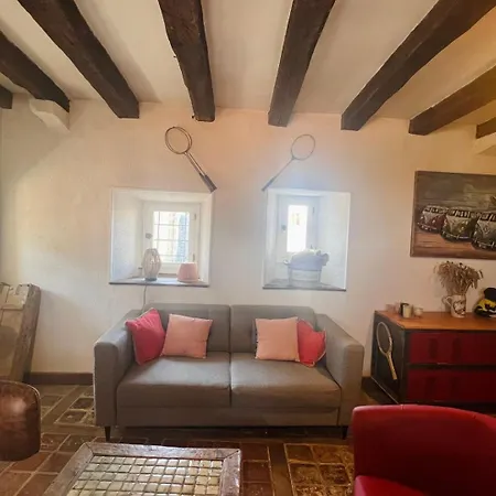 So British ! Atypique Et Sa Petite Terrasse * ポアティエ