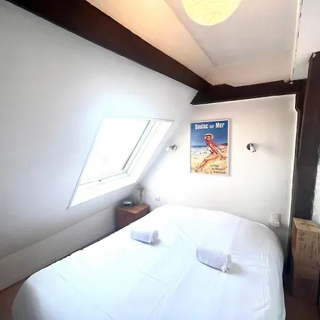 So British ! Atypique Et Sa Petite Terrasse Apartmán *