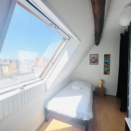 So British ! Atypique Et Sa Petite Terrasse Apartmán