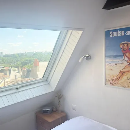 Appartement So British ! Atypique Et Sa Petite Terrasse *